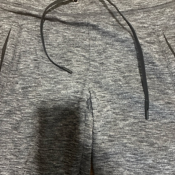 Athleta Joggers Women's Size XS Metro Street Jogger Heather Gray Pants Zip Ankle - Picture 3 of 6